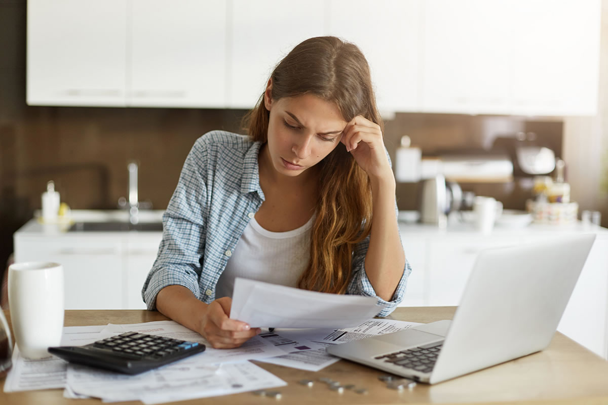 Femme ayant perdu son emploi